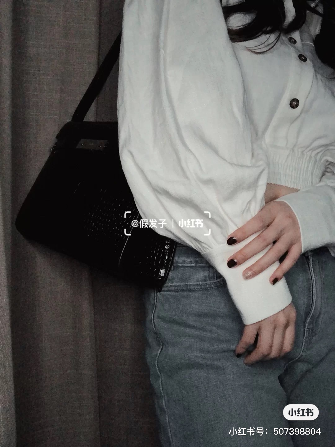 Ysl 𝑴𝒂𝒏𝒉𝒂𝒕𝒕𝒂𝒏曼哈顿法棍包 579271黑色鳄鱼纹银扣