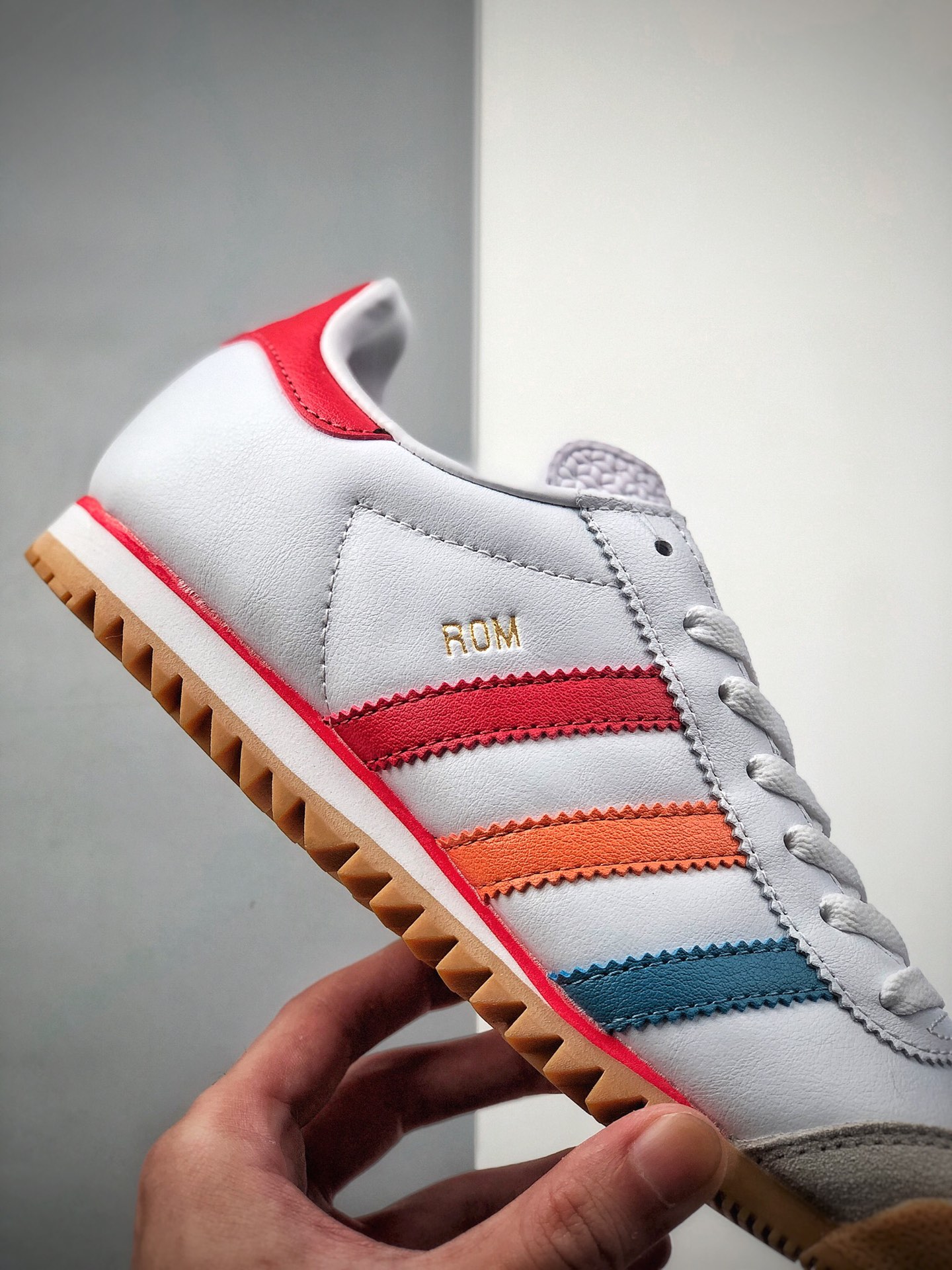 230 爆款Adidas Originals Rom 校园复古包头潮流跑鞋 EG6746