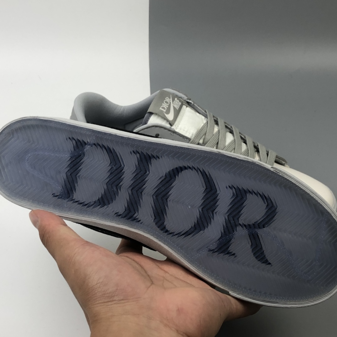 200  Dior x Nk Blazer Low Le 迪奥联名款开拓者低帮休闲板鞋 CN8608-002