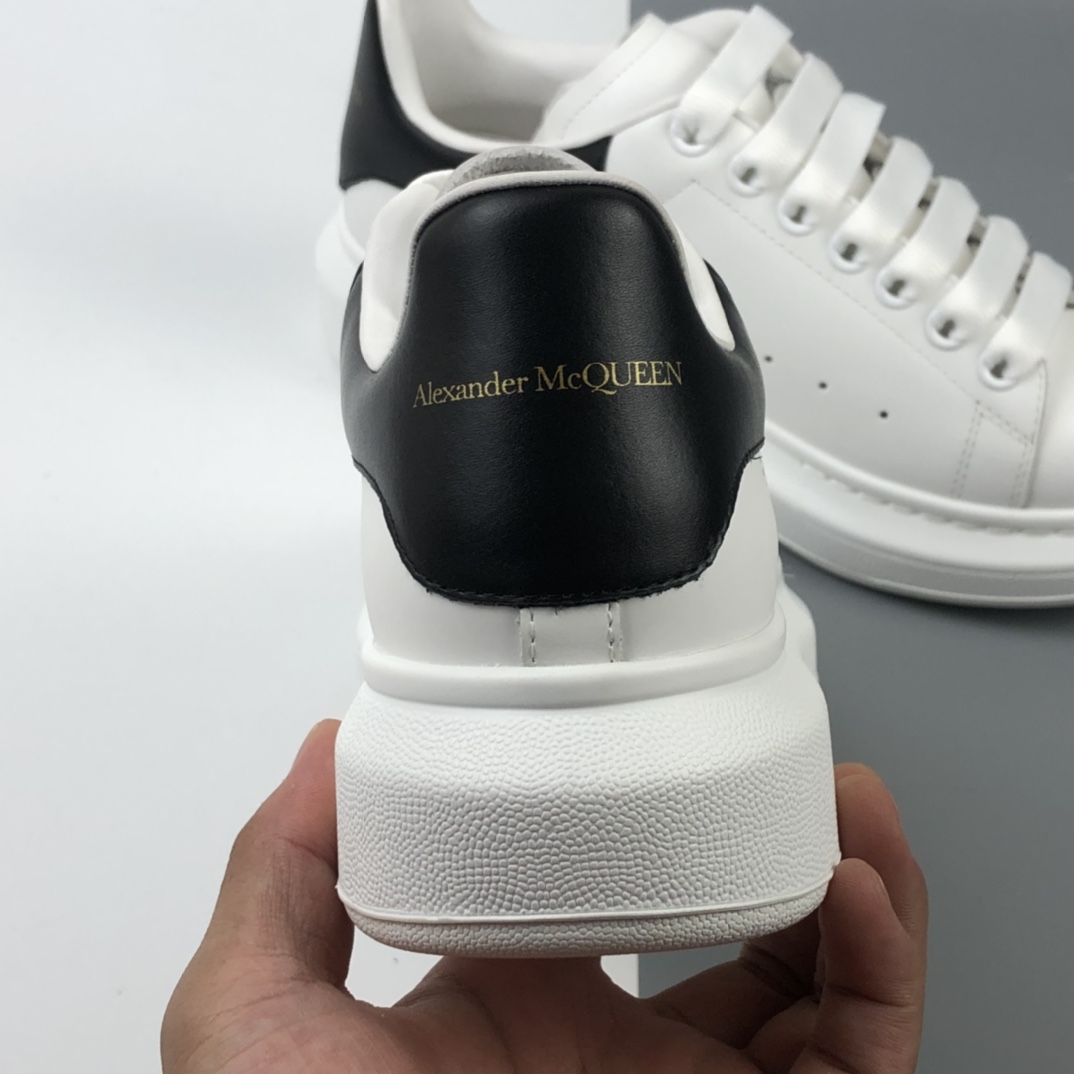 500 Alexander McQueen/亚历山大麦昆 松糕鞋厚底增高小白鞋