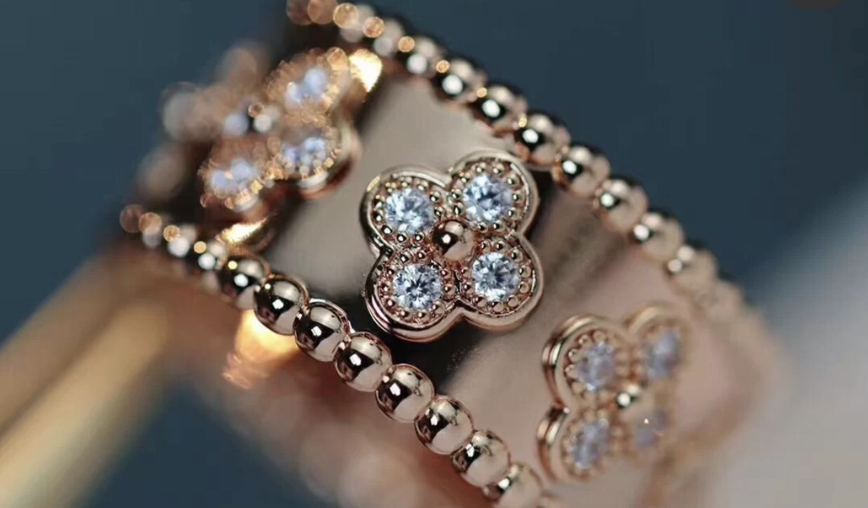 NO:102850,VCA kaleidoscope sterling silver 925 women's ring, small balls with distinct bottoms, very exquisite and gorgeous, VcA ring, ring, pure silver19860909VCA万花筒纯银925女戒 底部颗颗分明的小滚珠 非常非常精致华丽,VcA戒指,ring,pure silver,Jewelry