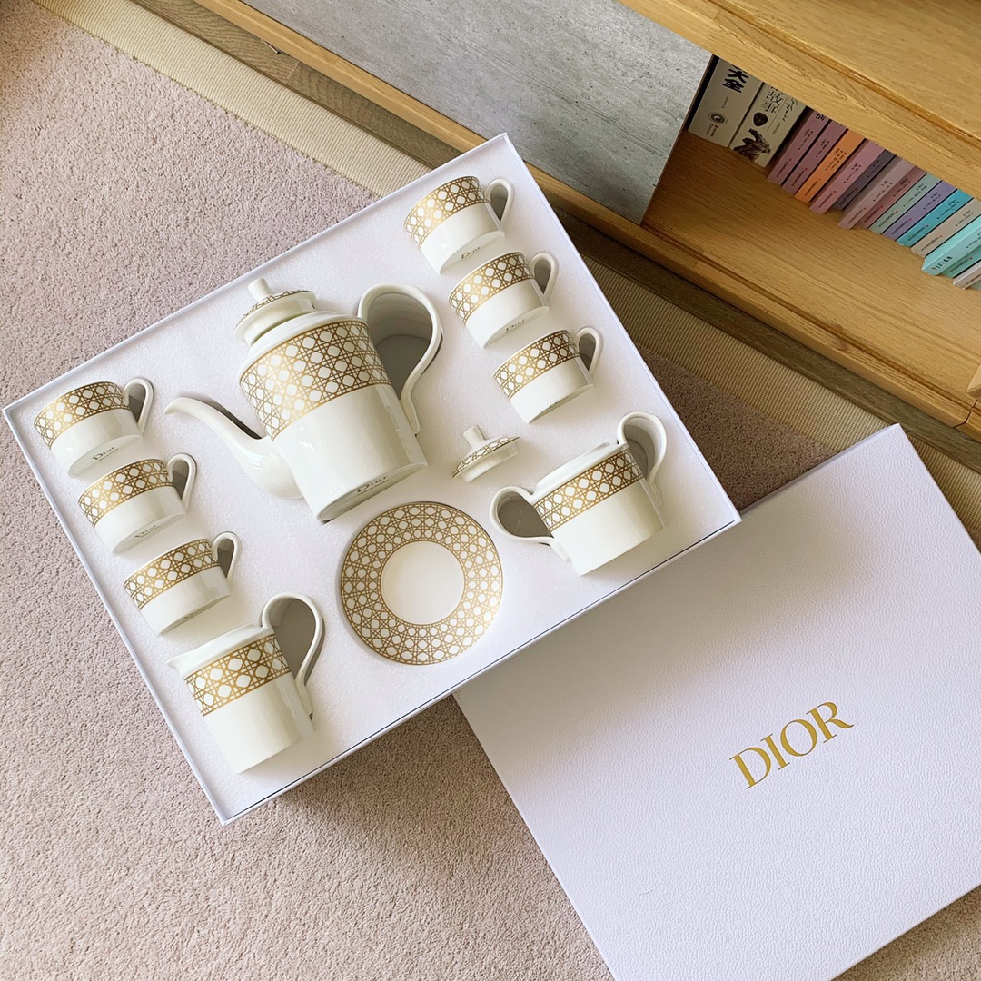 Dior Yellow Check 15-Piece Coffee Set - Comprehensive