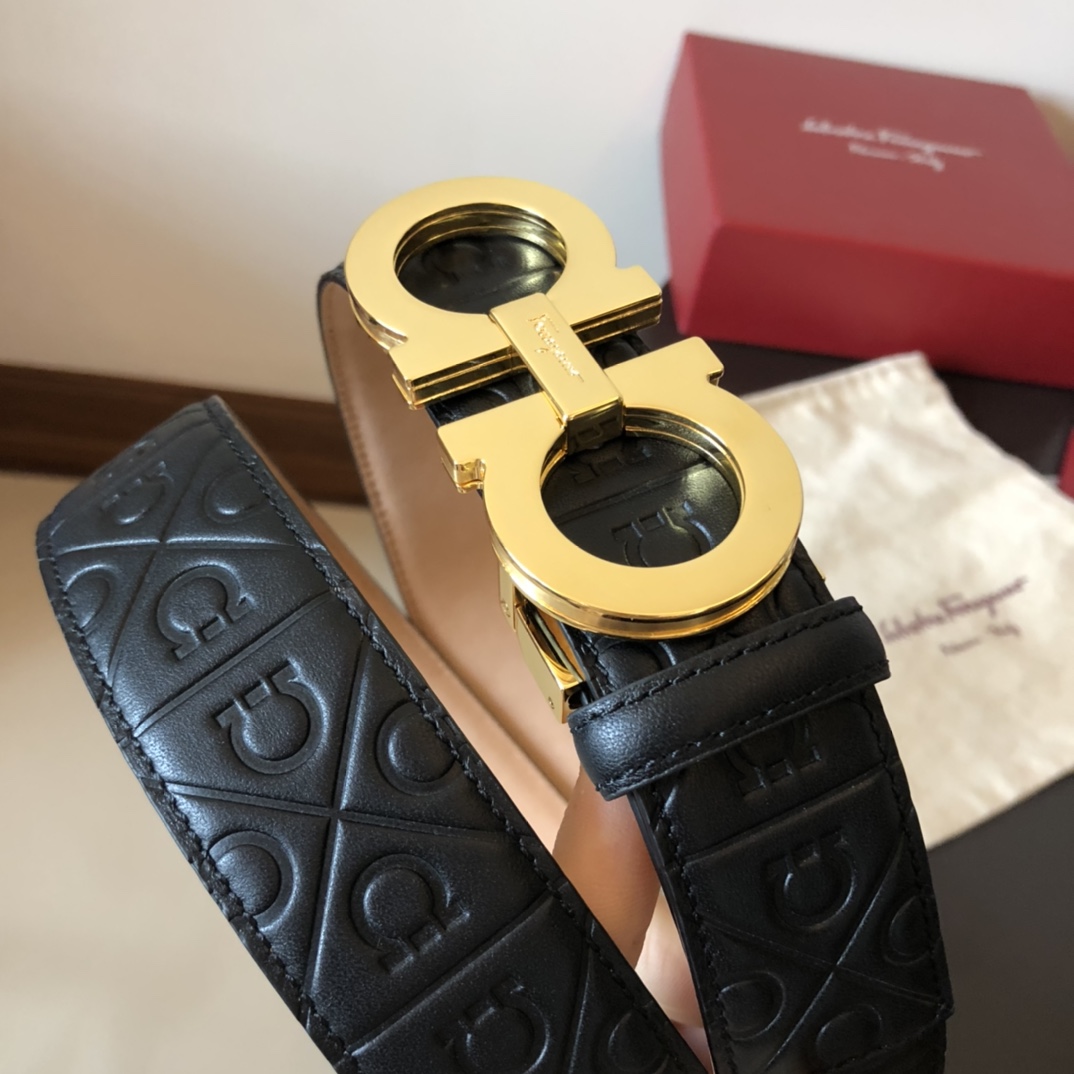 Salvatore  Ferragamo菲拉格慕男士3.5cm精致双圈金属三层夹扣，头层牛皮压纹进口树膏底，百搭大气单品。6524170