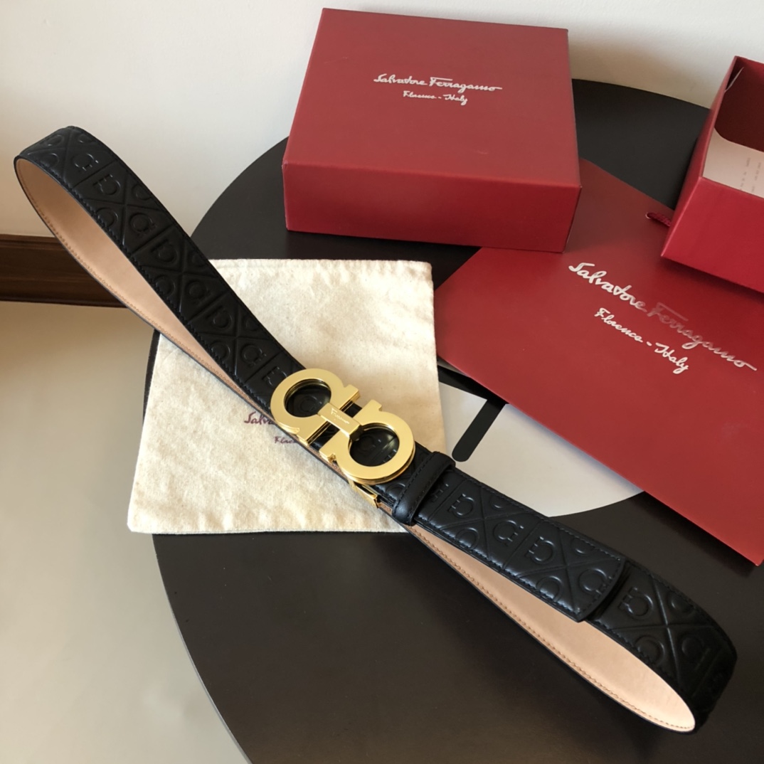 Salvatore  Ferragamo菲拉格慕男士3.5cm精致双圈金属三层夹扣，头层牛皮压纹进口树膏底，百搭大气单品。6524170