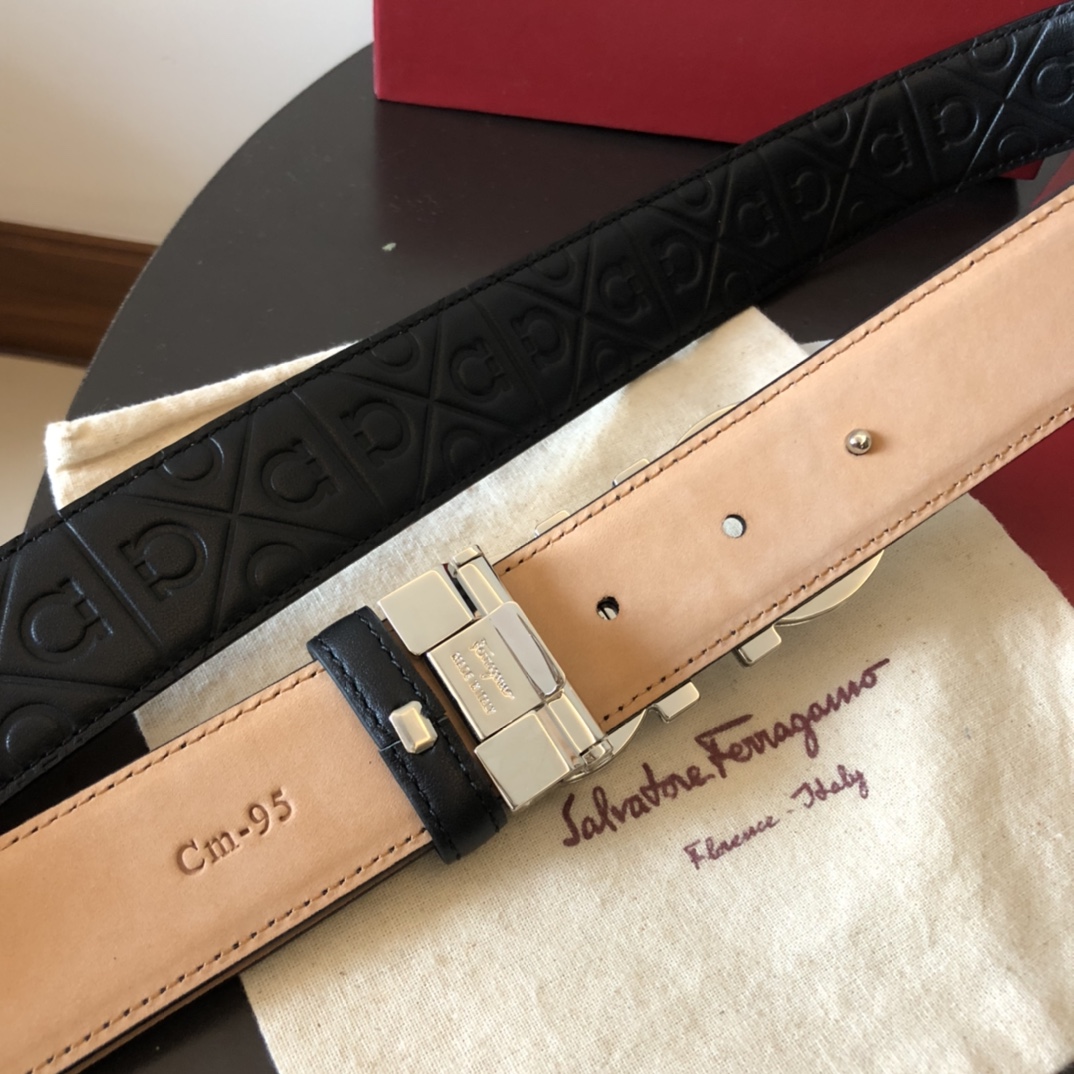 Salvatore  Ferragamo菲拉格慕男士3.5cm精致双圈金属三层夹扣，头层牛皮压纹进口树膏底，百搭大气单品。6524170