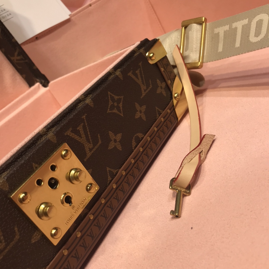 Louis Vuitton Monogram Canvas 8 Watch Case Jewelry Box, 34 x 18 x 11 cm 8 i1600874383 1375 6