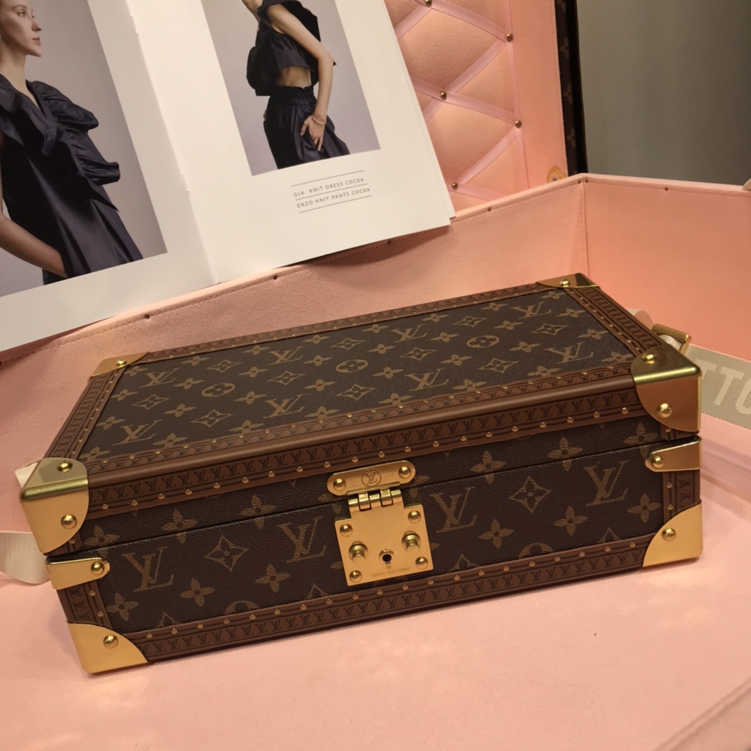 Louis Vuitton Monogram Canvas 8 Watch Case Jewelry Box, 34 x 18 x 11 cm 2 i1600874383 5346 0