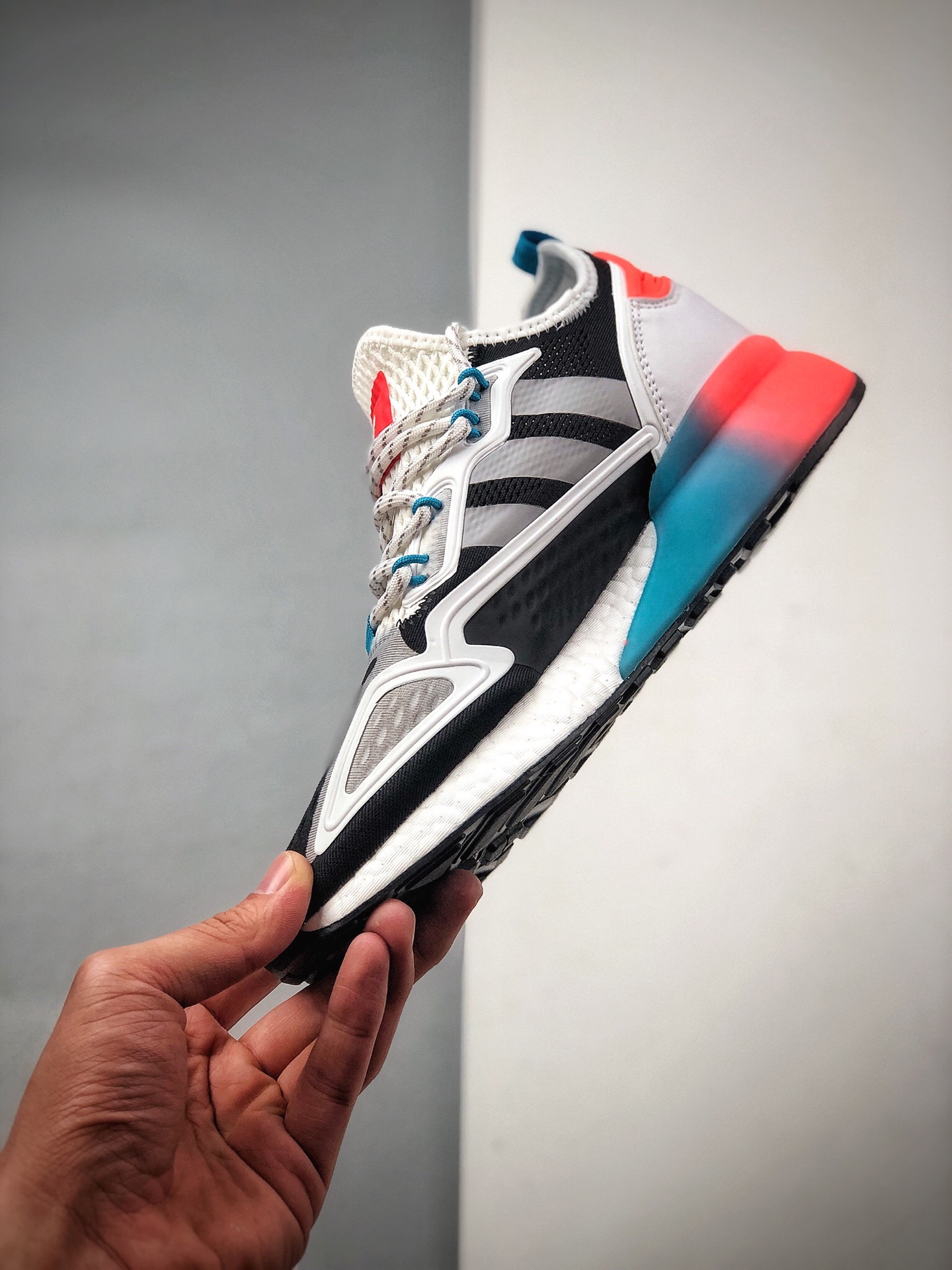 240  阿迪达斯 Adidas Originals ZX 2K Boost 易烊千玺同款 FY2012