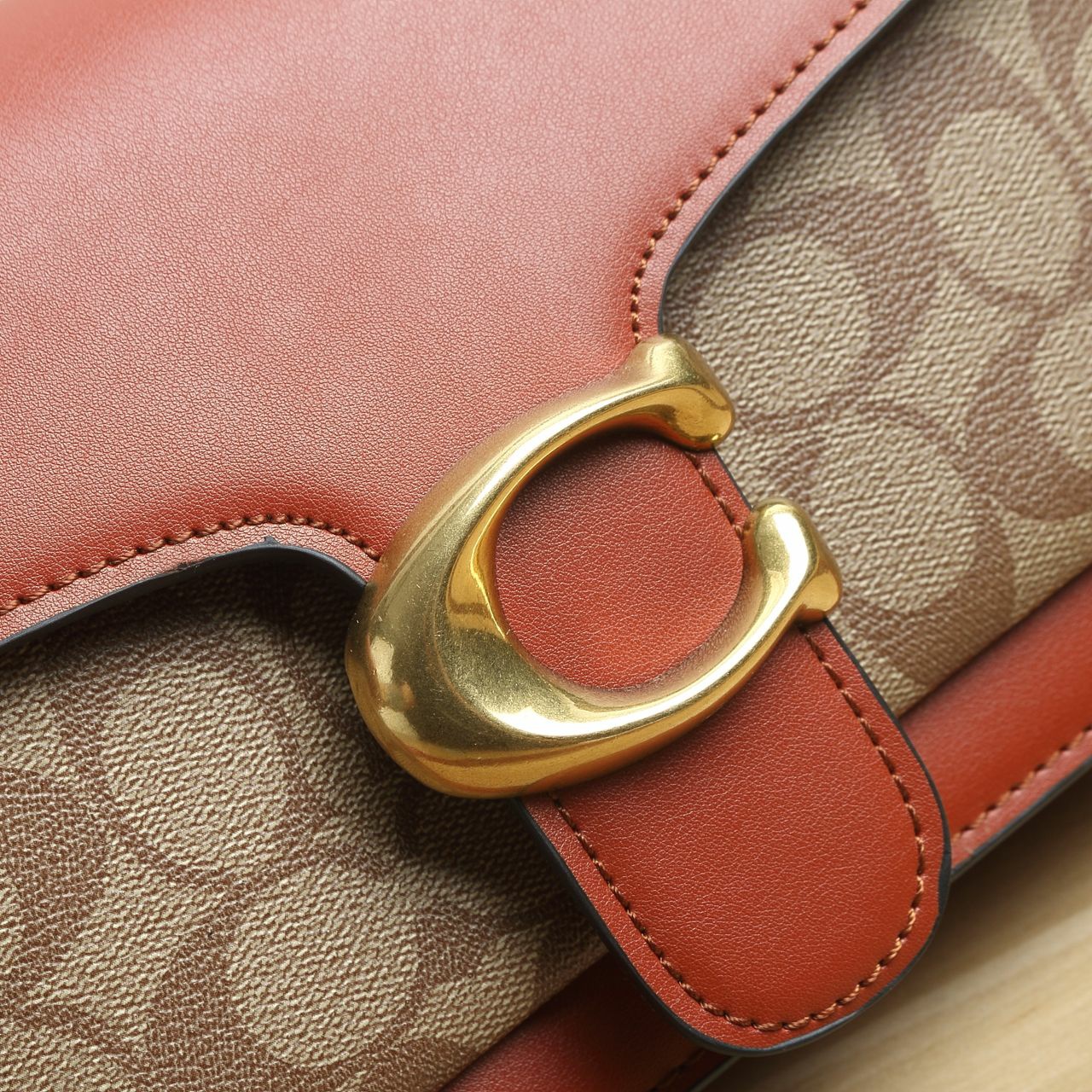 High Quality COACH Quest Tabby Wine Pack: Practical, Beautiful, and Spacious - 图片 5