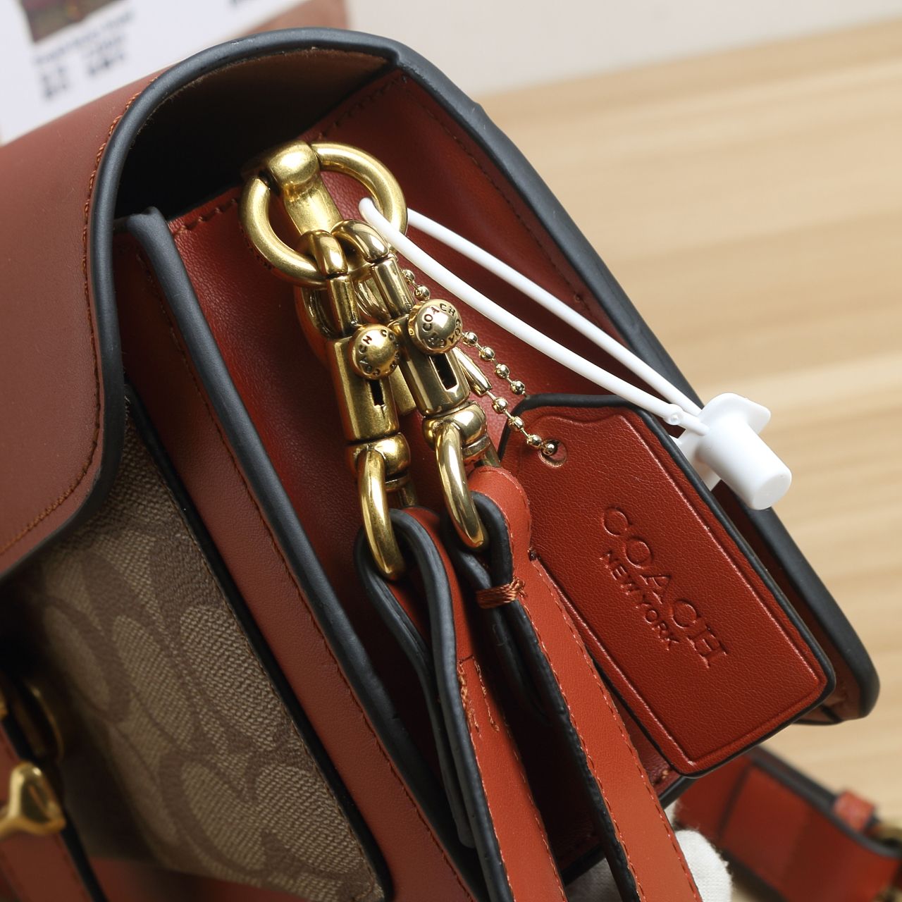 High Quality COACH Quest Tabby Wine Pack: Practical, Beautiful, and Spacious - 图片 6