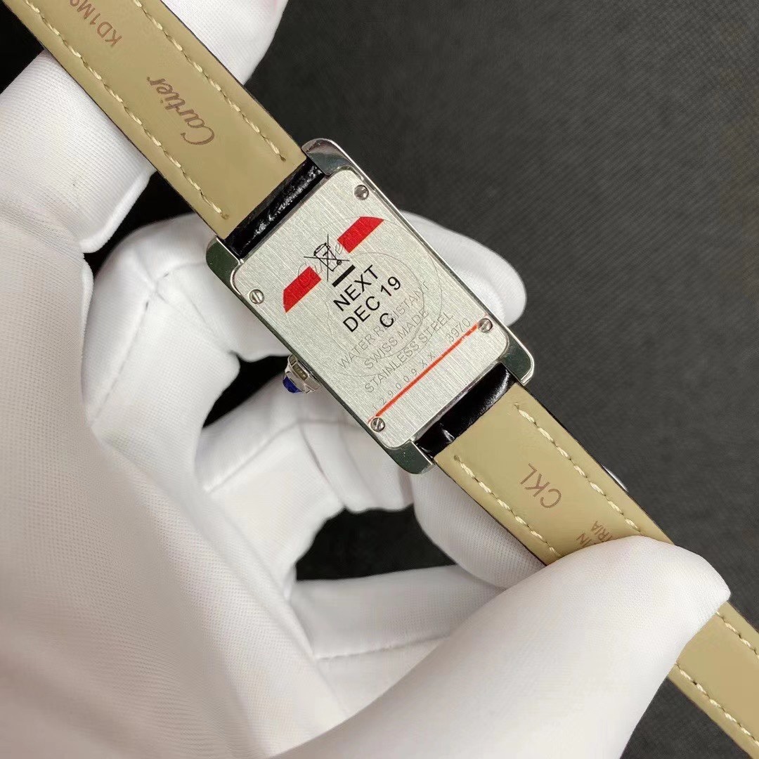 Cartier 卡地亚Tank Américaine美式坦克WSTA0016石英女表、与原装一致尺寸34