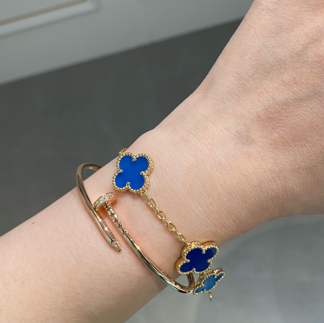 NO:633471,Thin nail bracelet with diamond head and tail 88300, bracelet, Cartier high-end jewelry19860909细钉子手镯头尾镶钻款88300,,bracelet,卡迪亚高端饰品,Jewelry