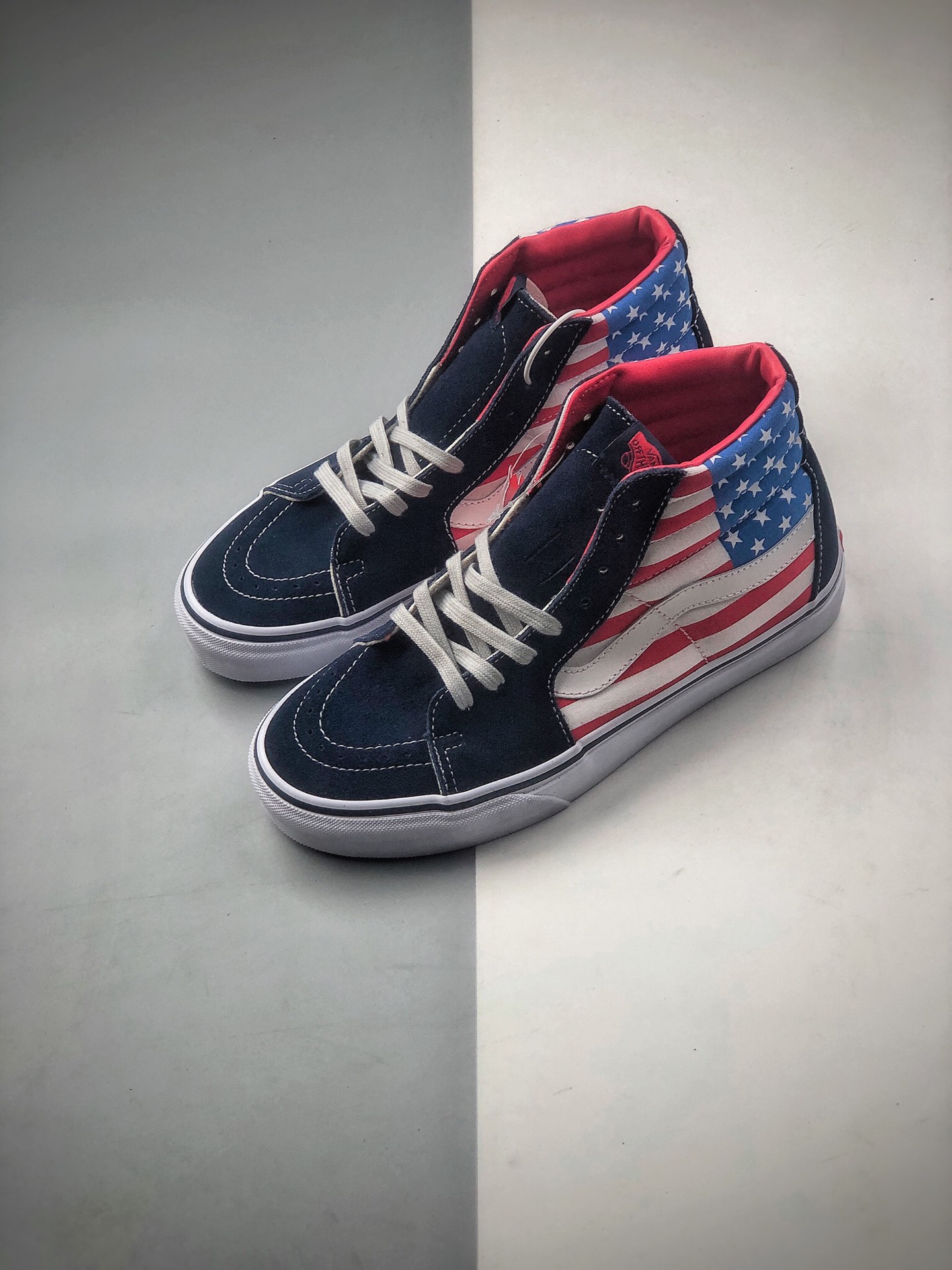 160 范斯Vans SK8-Hi 安纳海姆一美国国旗高帮复古休闲板鞋VN0A38GFXKI