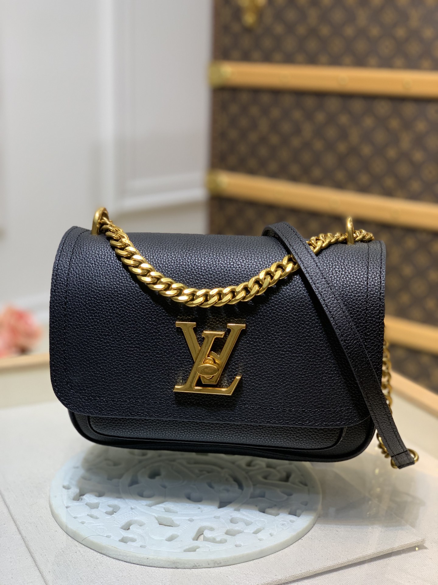 Louis Vuitton AAAA
 Handbags Crossbody & Shoulder Bags Messenger Bags 2023 Replica Wholesale Cheap Sales Online
 Gold Empreinte​ Cowhide Summer Collection Envelope M57073