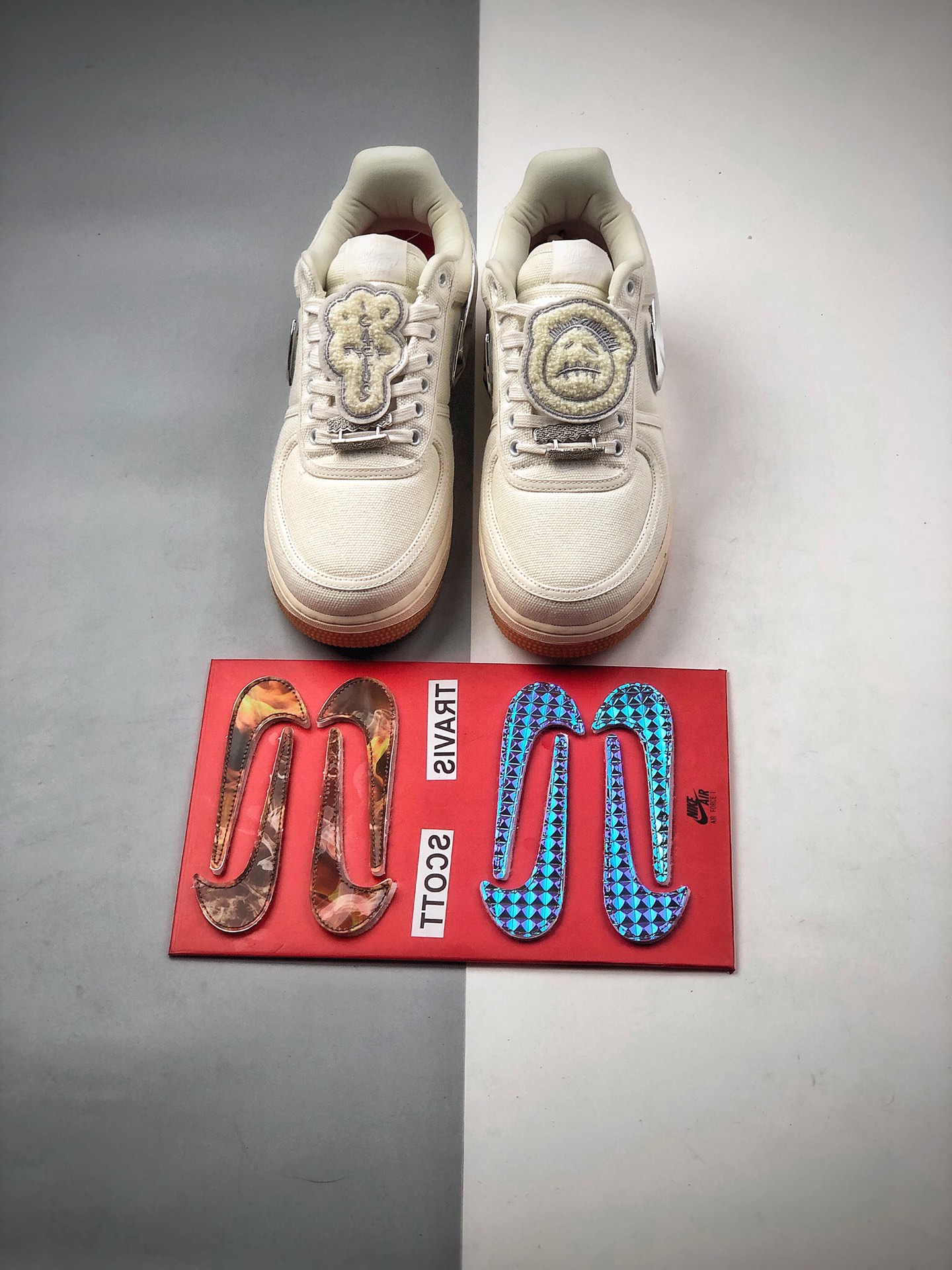 230 Travis Scott X Nike Air Force 1 Low ”ravis Scott White”空军一号低帮经典百搭休闲运动板鞋“帆布白镭射替换钩子” AQ4211-101