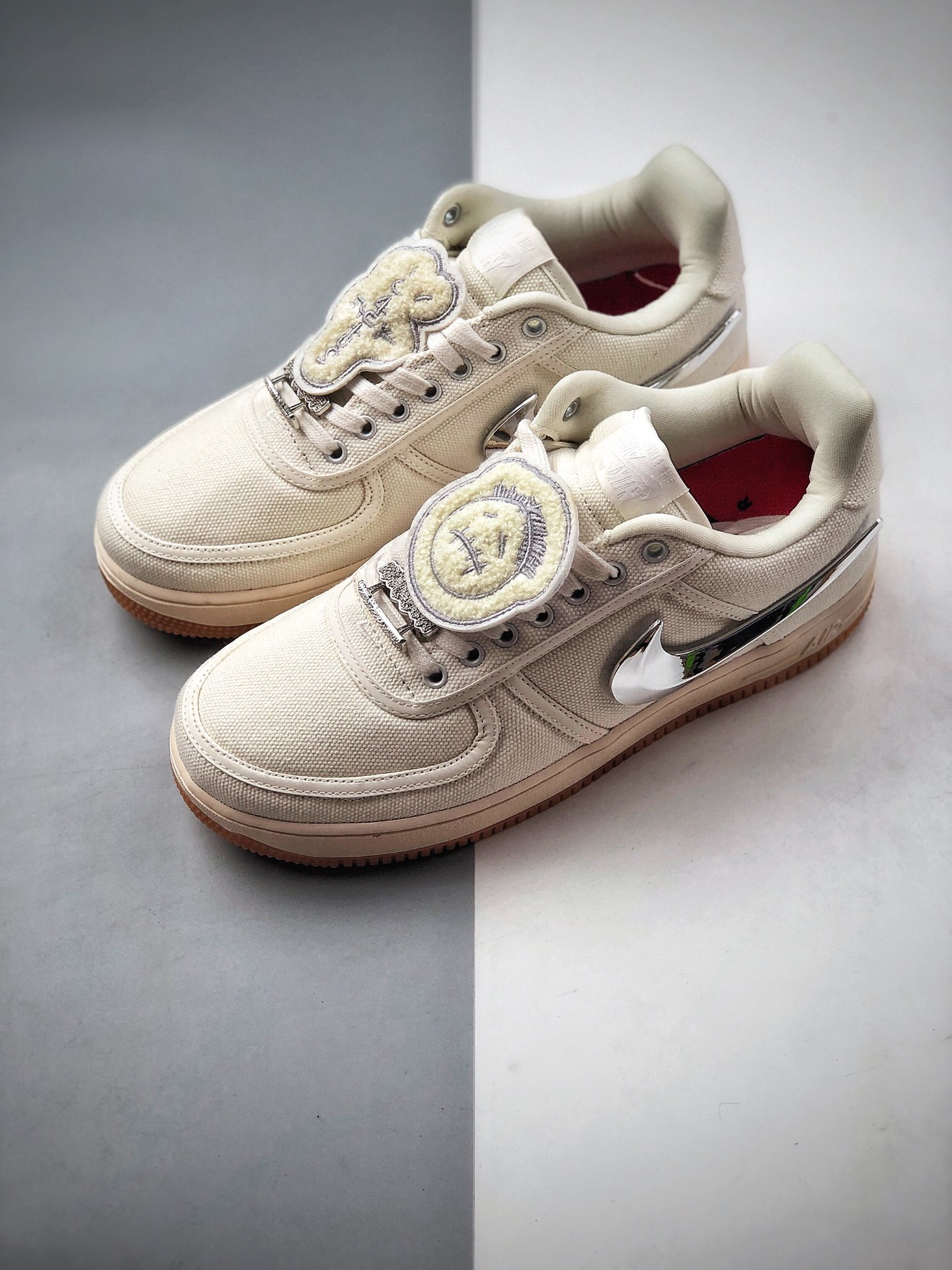 230 Travis Scott X Nike Air Force 1 Low ”ravis Scott White”空军一号低帮经典百搭休闲运动板鞋“帆布白镭射替换钩子” AQ4211-101
