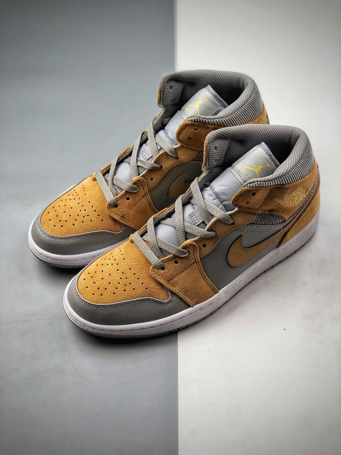 250 Air Jordan 1 Mid 棕灰AJ1乔1中邦休闲板鞋 DA4666-001