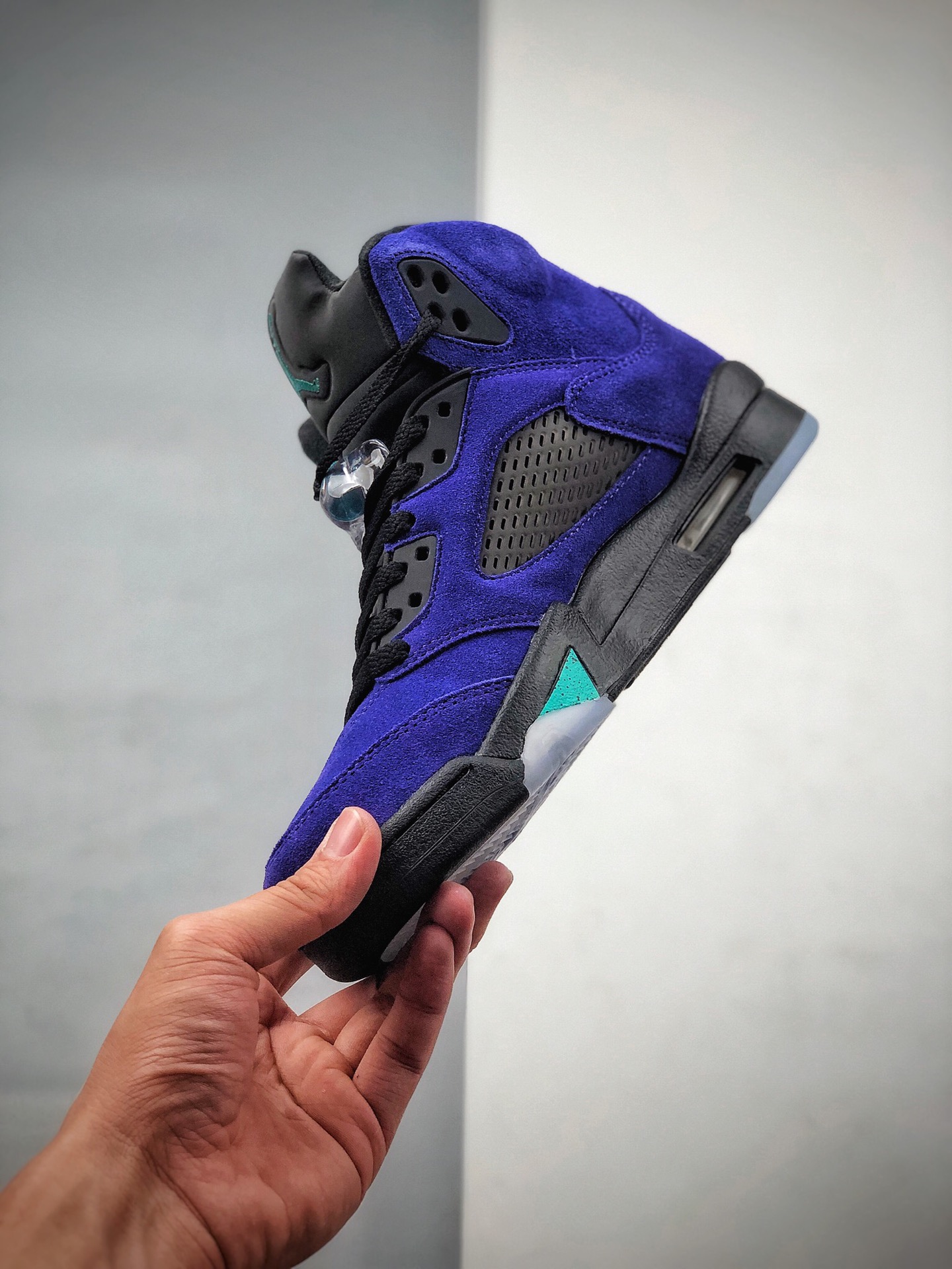 480  Air Jordan 5 “Alternate Grape” AJ5新葡萄紫这款配色的配色方案为136027-500