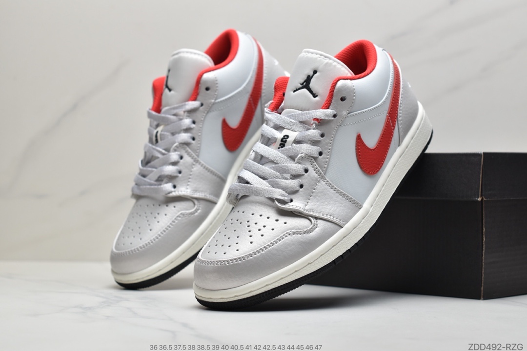 230 公司级Air Jordan 1 Low OG 银狐鞋身以银白色DA4668-001