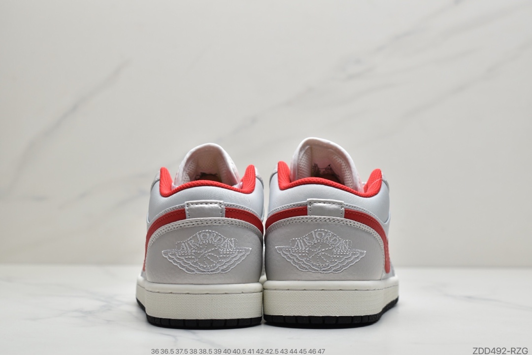 230 公司级Air Jordan 1 Low OG 银狐鞋身以银白色DA4668-001