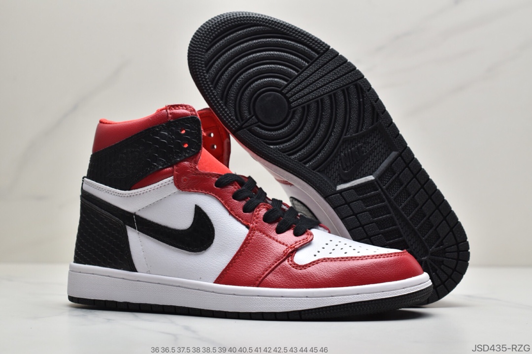 200 公司级 Air Jordan 1 High OG“ Lucky Green”高帮 DB4612-300