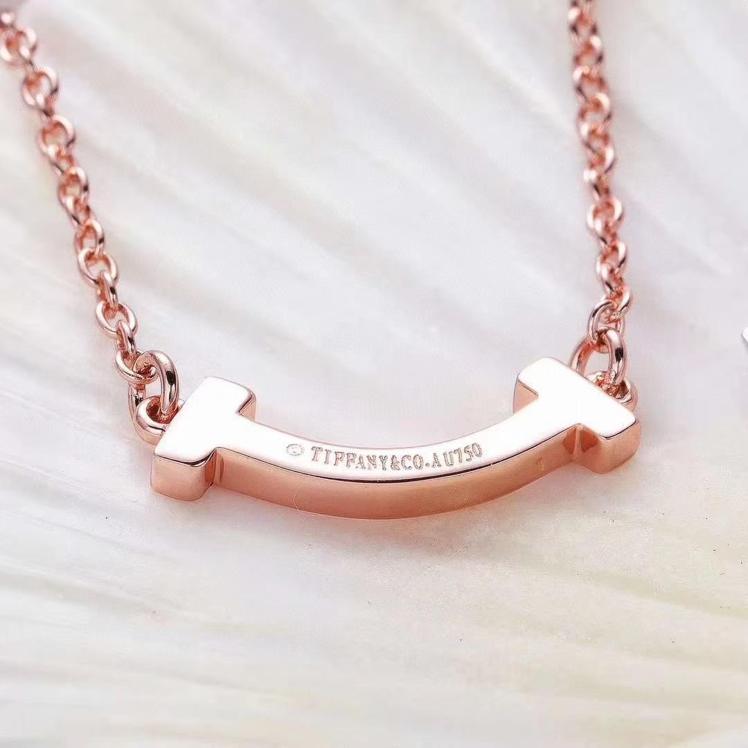 Tiffany & Co. Tiffany&Co. T 系列Smile 项链 纯银