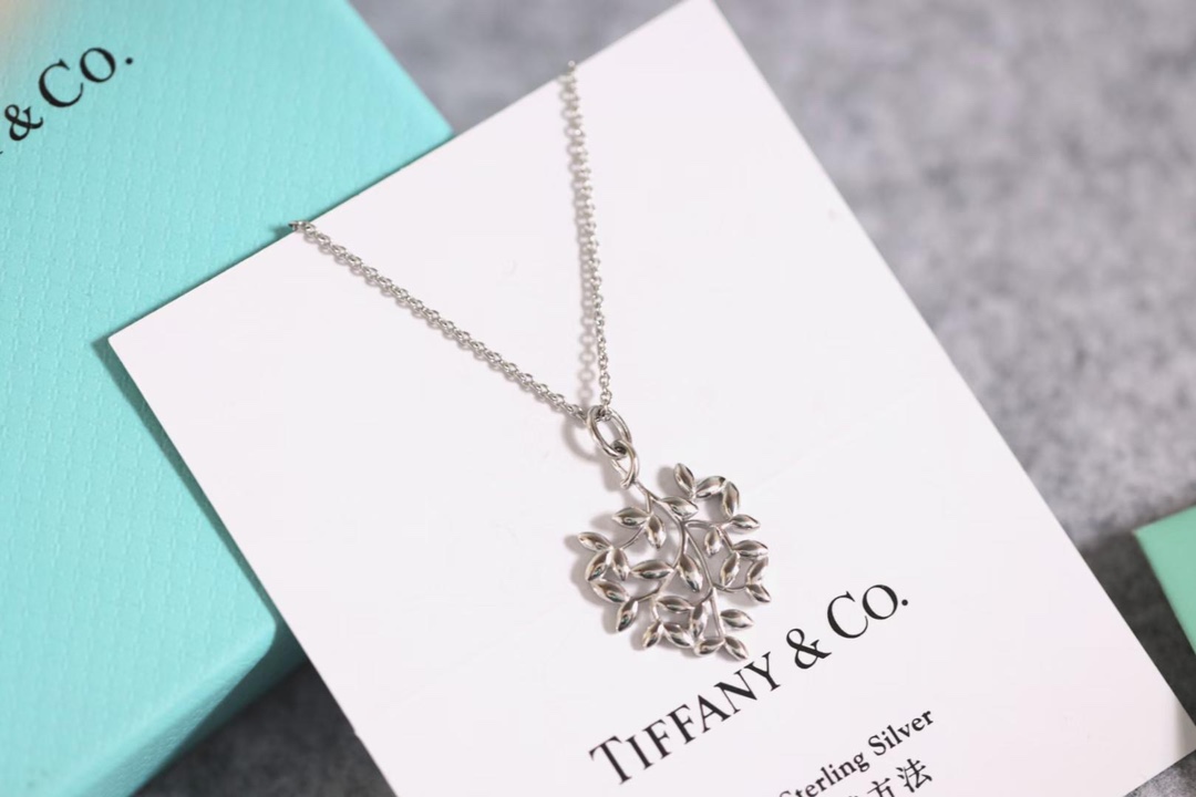 Tiffany & Co. Tiffany&Co.纯银 橄榄叶锁骨项链