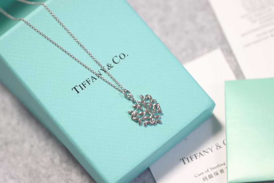 Tiffany & Co. Tiffany&Co.纯银 橄榄叶锁骨项链