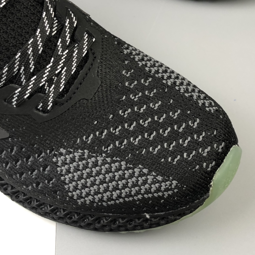 290 Adidas AlphaEDGE 4D 3M反光变色龙 网纱针织呼吸面套脚休闲运动慢跑鞋 FW7093
