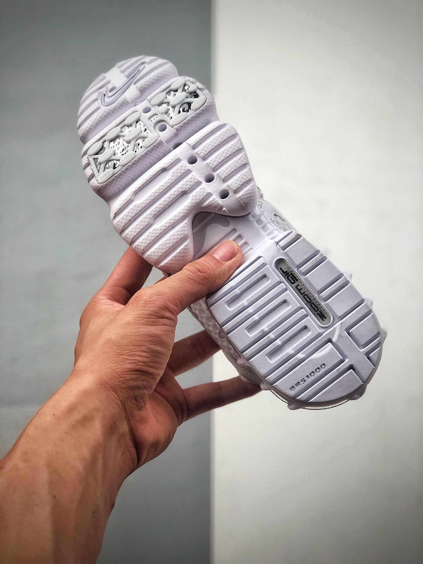 200  Nike Zoom Spiridon Caged 2 纯白不同于 Stussy x Nike 联名款CJ1288-100
