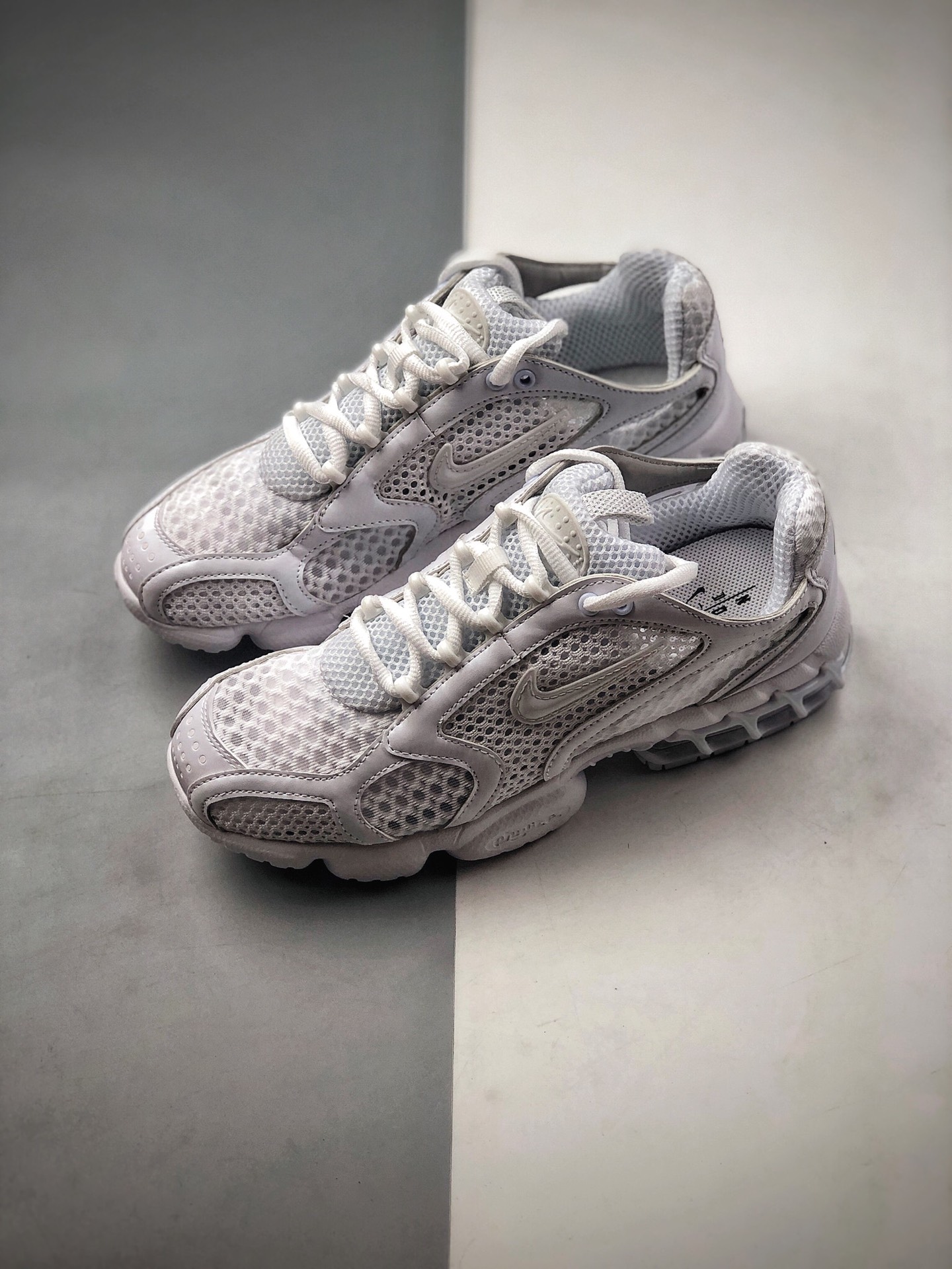 200  Nike Zoom Spiridon Caged 2 纯白不同于 Stussy x Nike 联名款CJ1288-100