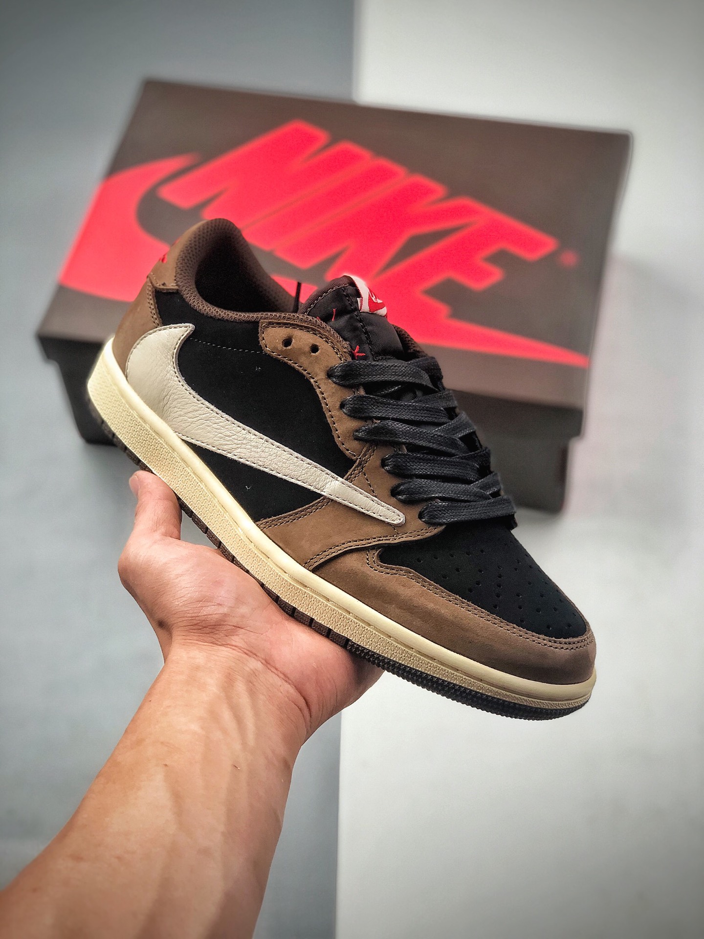 280 Travis Scott x Air Jordan AJ1 Low 倒钩TS联名低帮板鞋 CQ4277-001