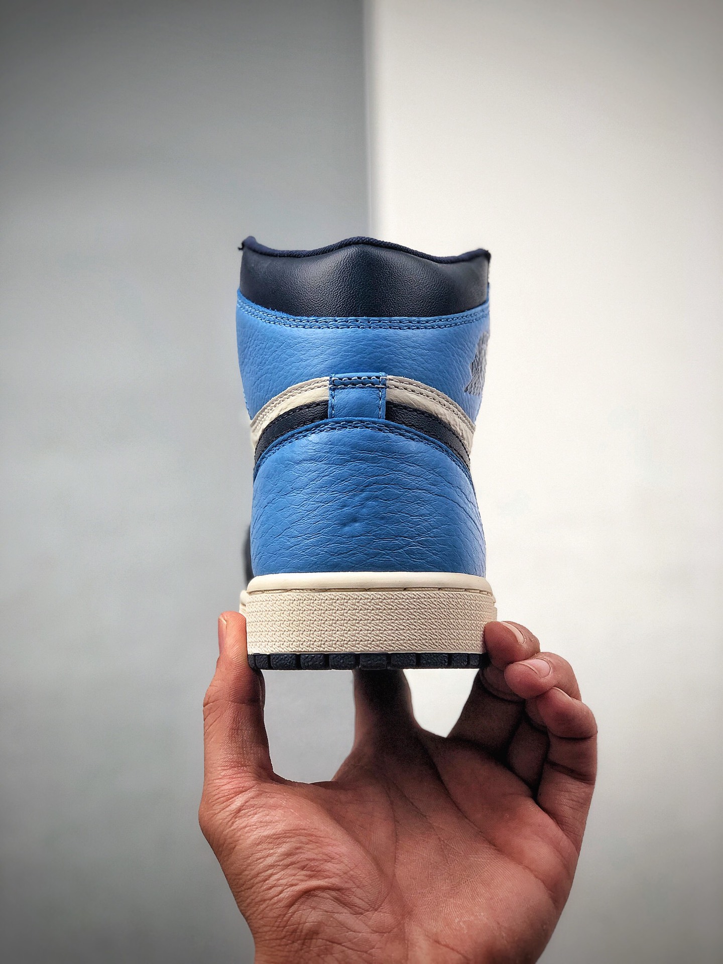 420 Air Jordan 1 High OG “Dark Mocha” 555088-140