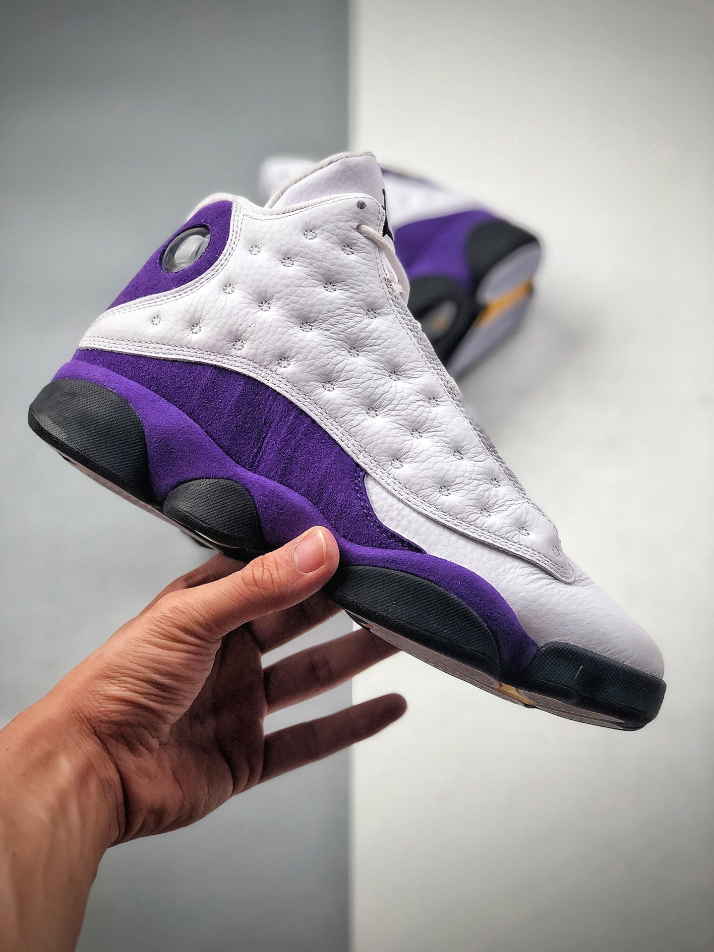 520 纯原版本 Air Jordan 13 Retro GS AJ13 湖人白紫  男子文化篮球鞋 414571-105