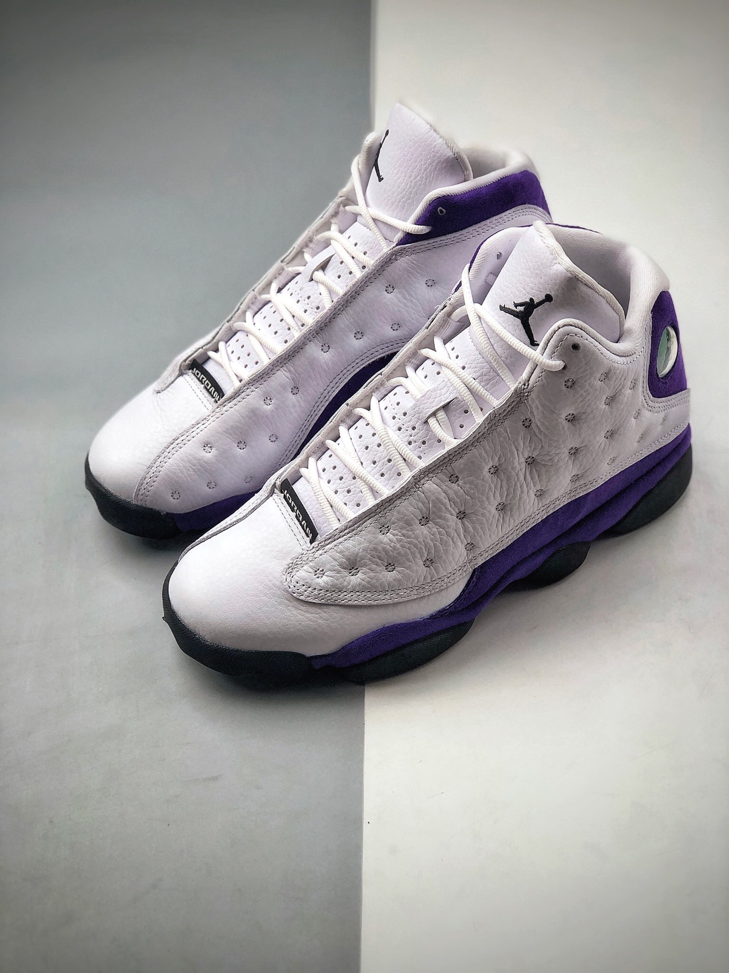520 纯原版本 Air Jordan 13 Retro GS AJ13 湖人白紫  男子文化篮球鞋 414571-105