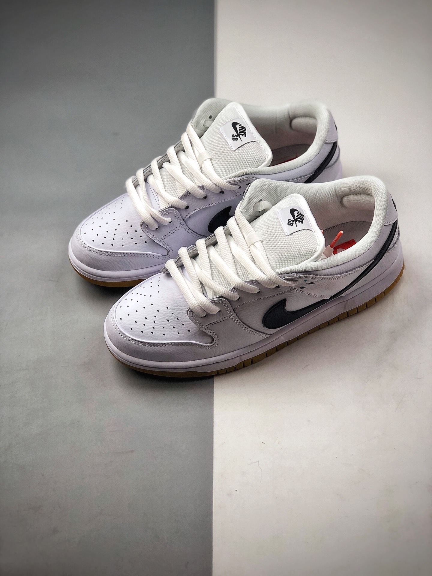 200  Nike SB Dunk Low x Parra 联名黑白低帮CD2563-100