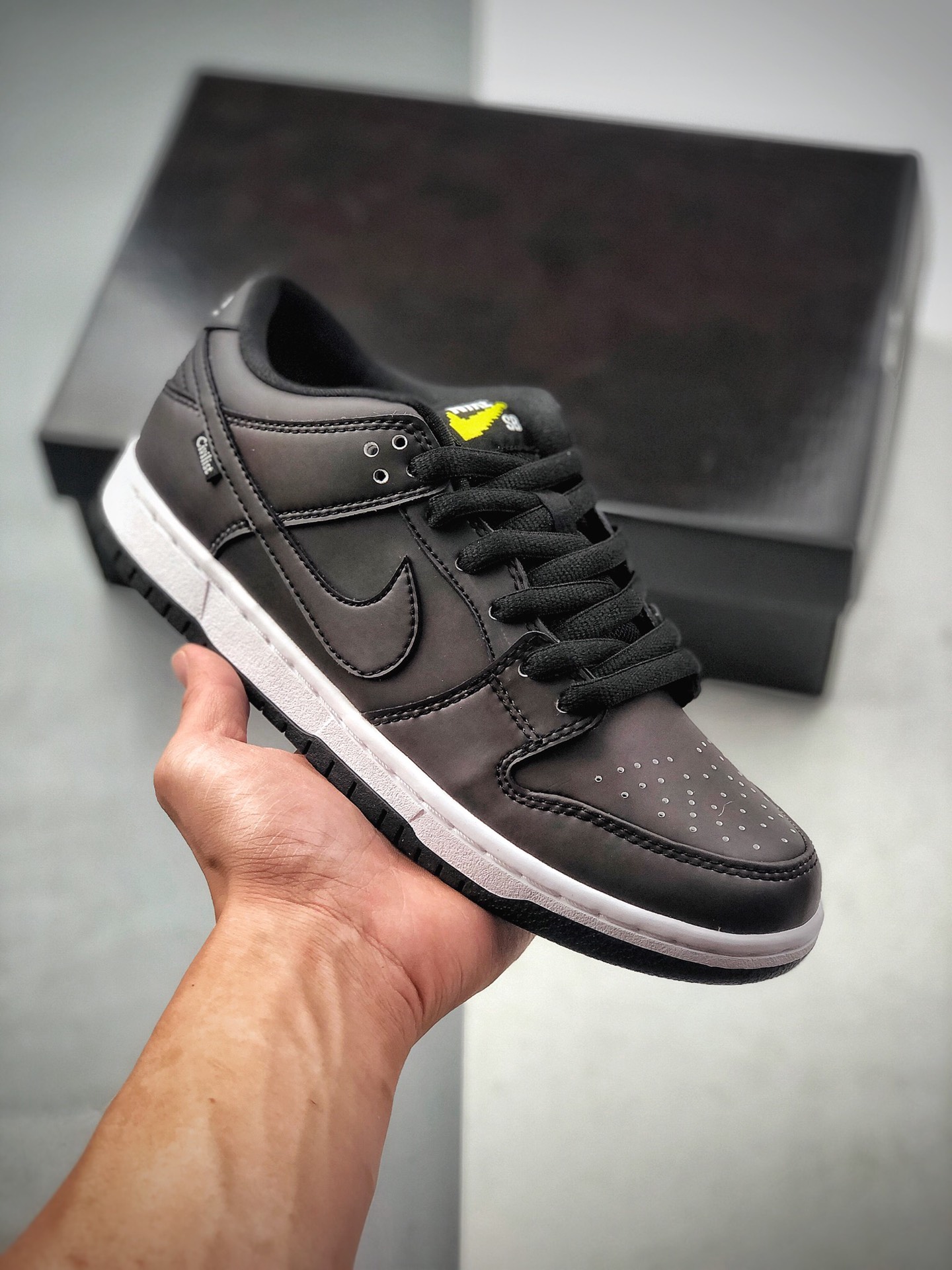 420  Civilist x Nike SB Dunk Low 低帮板鞋  CZ5123-001