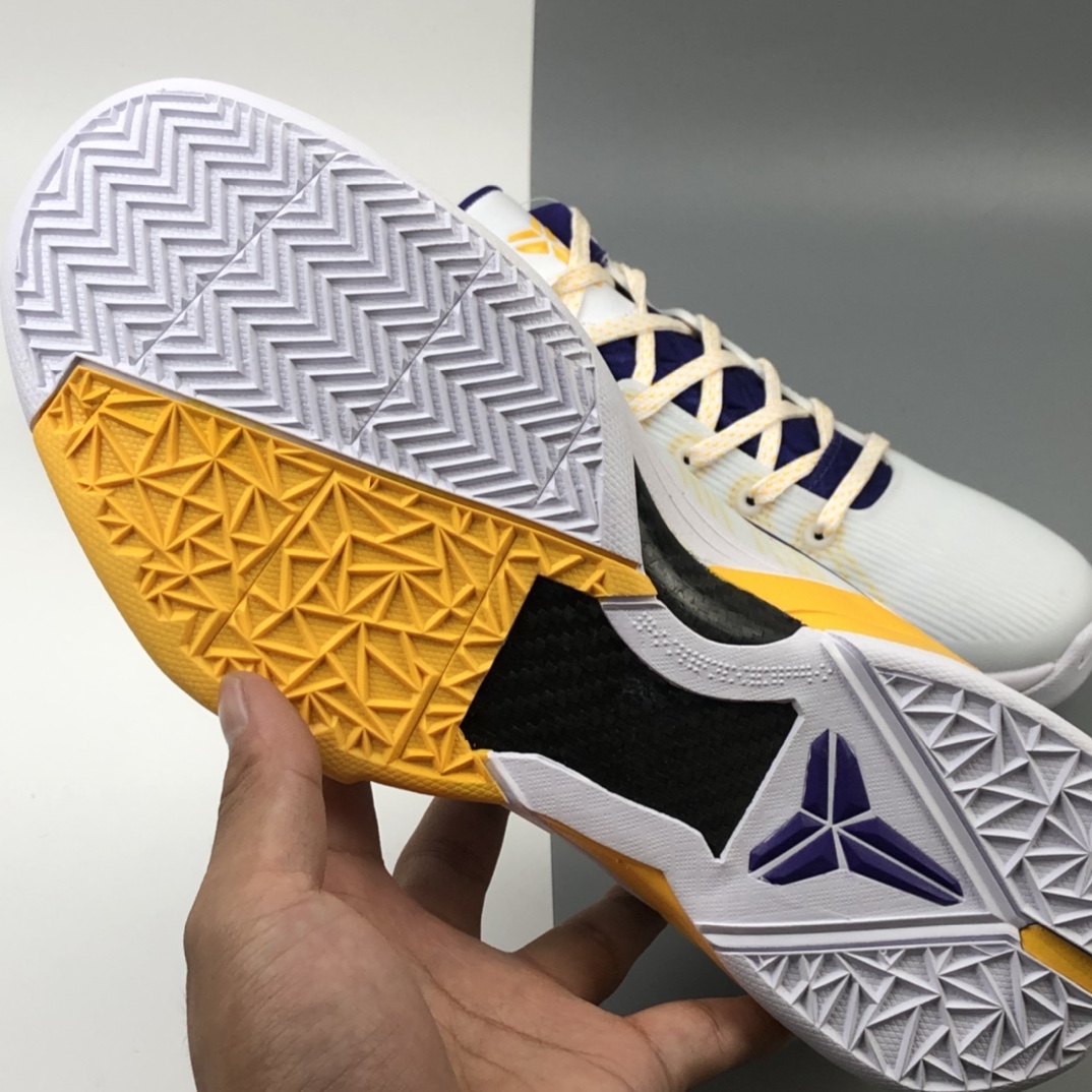260 Nike Zoom Kobe VII  科比7代复刻实战运动低帮文化篮球鞋 488371-101