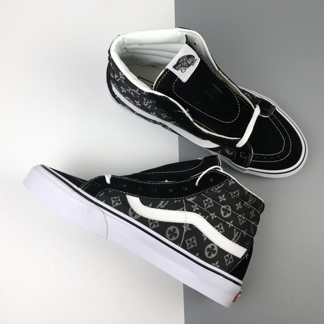 160 LVx Vans Sk8-Hi Vlt Lx 经典系列LV Logo高帮休闲板鞋 VN0A4CS5W43