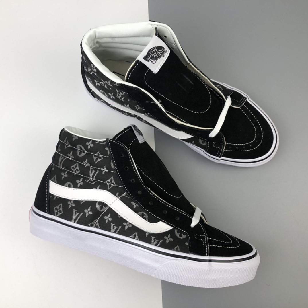 160 LVx Vans Sk8-Hi Vlt Lx 经典系列LV Logo高帮休闲板鞋 VN0A4CS5W43