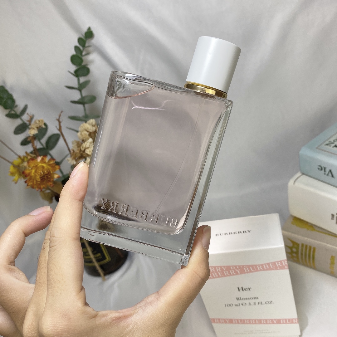 Burberry Her Blossom Eau de Toilette - 100ml - Floral and Fruity Fragrance 4 i1601208648 2283 2