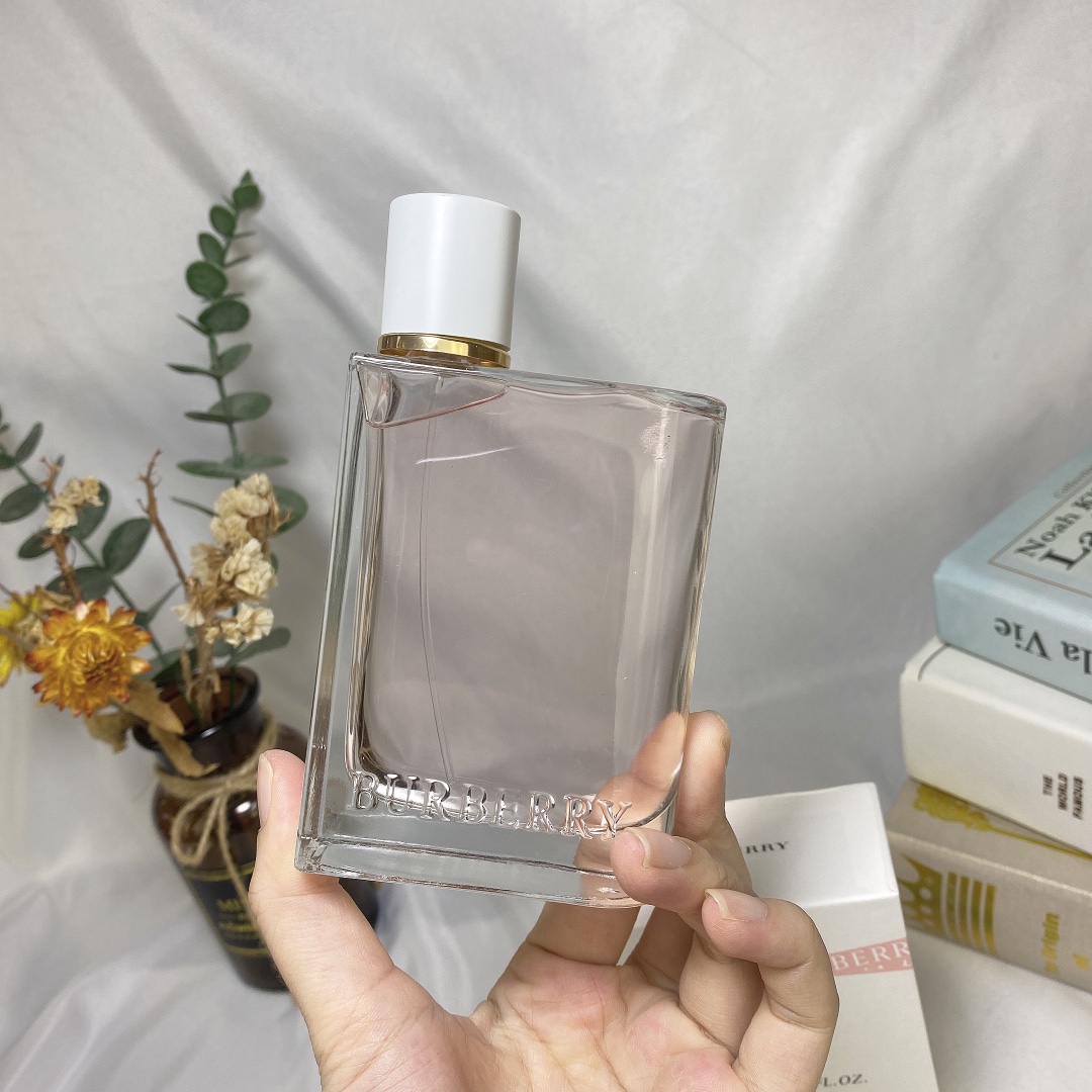 Burberry Her Blossom Eau de Toilette - 100ml - Floral and Fruity Fragrance 3 i1601208648 235 1