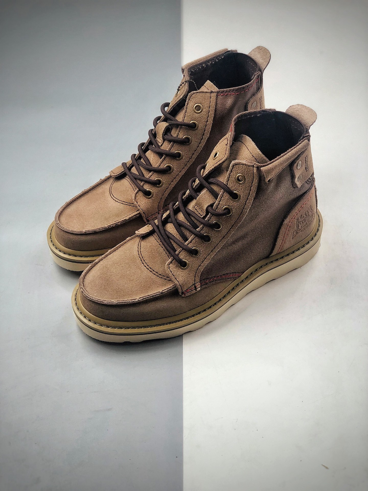 250 CAT FOOTWEAR/  P712950  CAT 工装休闲复古风格