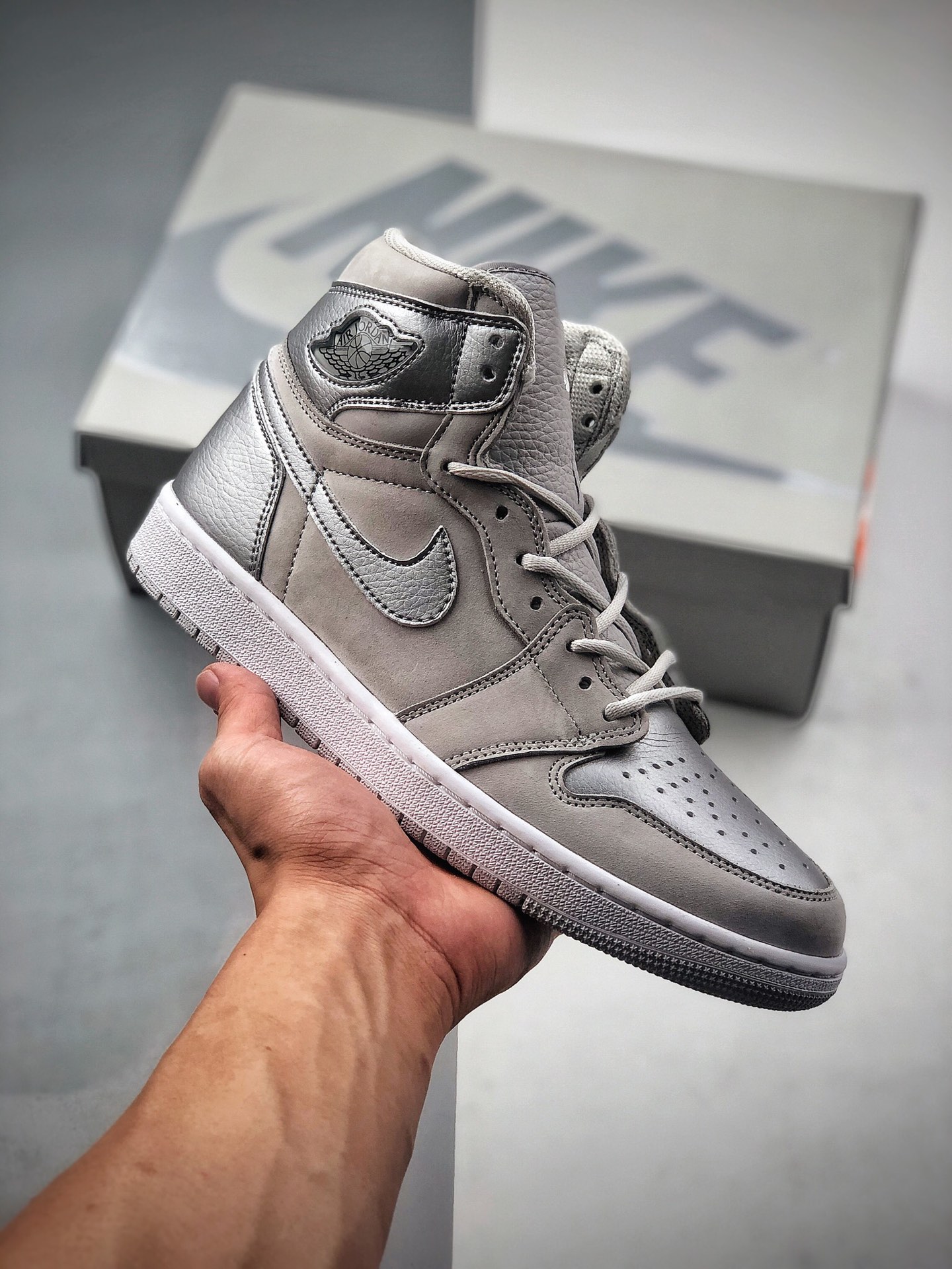 Air Jordan 1 Retro High OG"Japan/Tokyo"AJ1代经典复古经典高帮百搭文化篮球鞋“灰银日本东京” 货号：DC1788-029 尺码：40 40.5 41 42 42.5 43 44 …