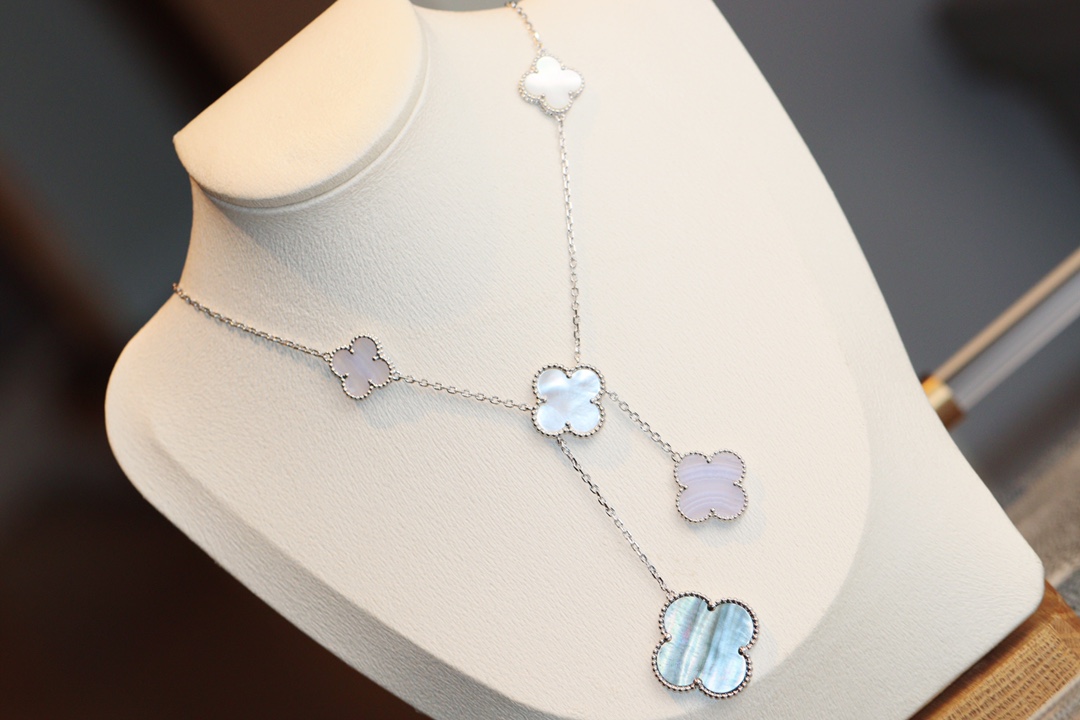 Van Cleef & Arpels 梵克雅宝 六花项链
