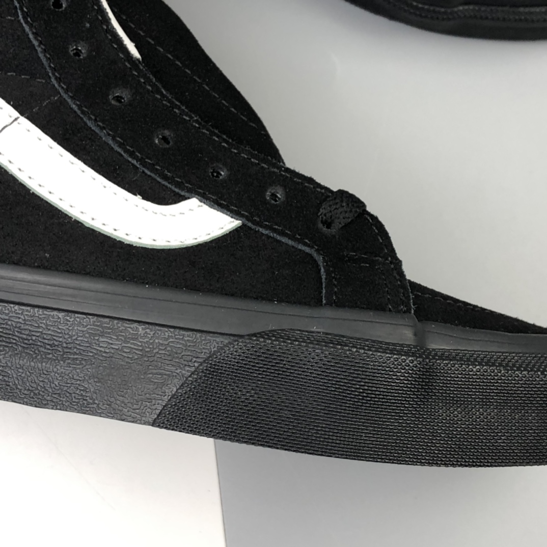 170 Vans Pig Suede Old Sk8-Hi 万斯 麂皮黑武士 高帮硫化板鞋 VN0A4BV618L
