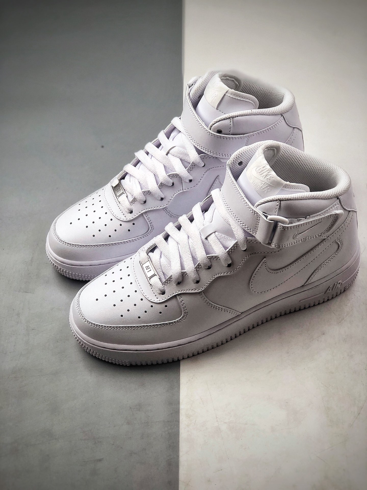 200 NIKE AIR FORCE 1 ‘07 空军一号经典高帮百搭休闲运动板鞋315123-111