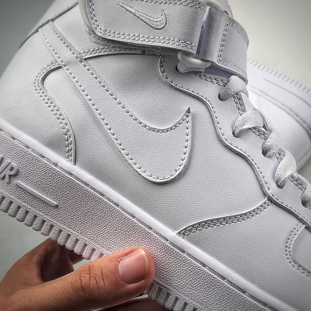 200 NIKE AIR FORCE 1 ‘07 空军一号经典高帮百搭休闲运动板鞋315123-111