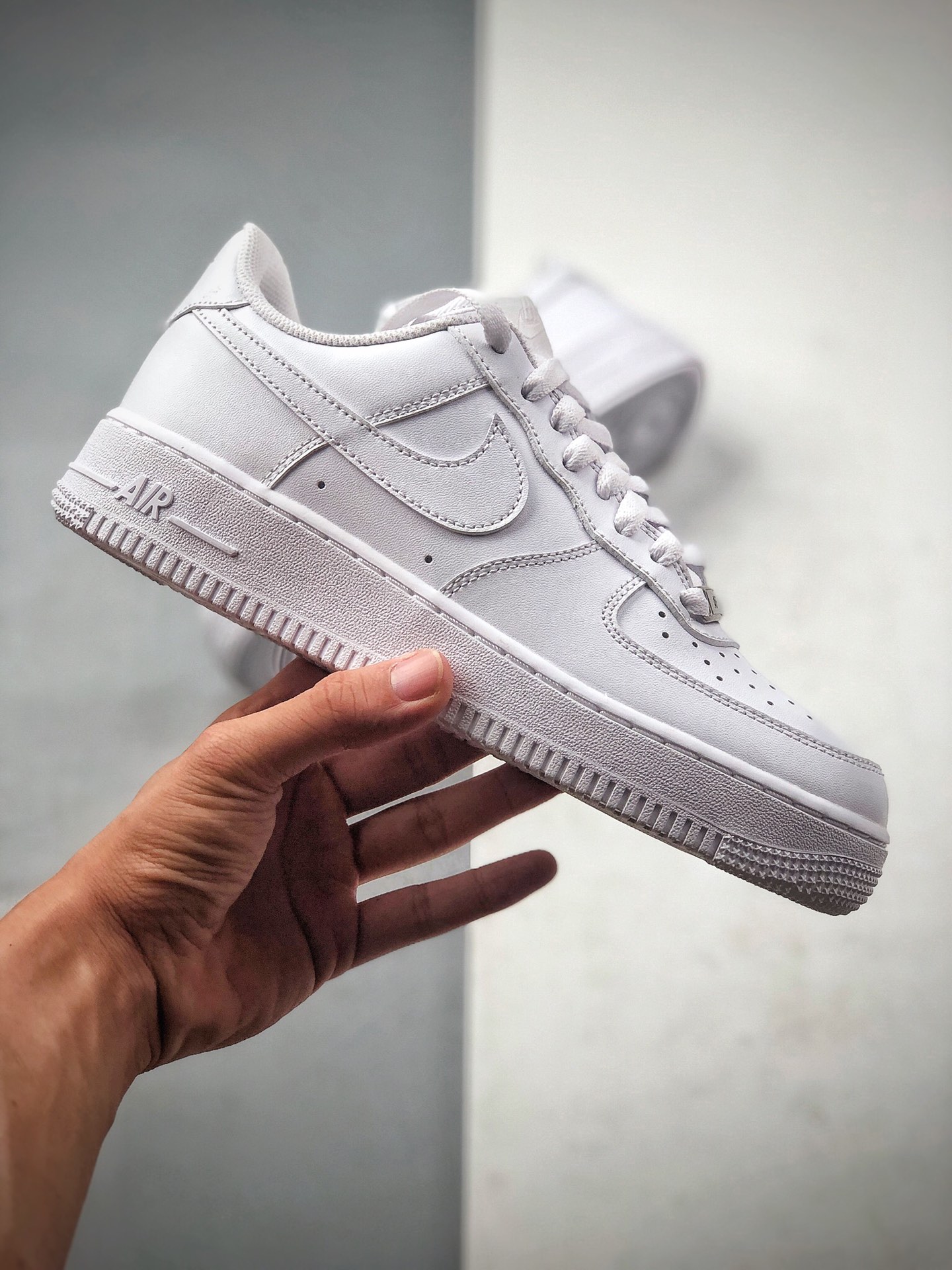 180 NIKE AIR FORCE 1 ‘07 空军一号经典低帮百搭休闲运动板鞋  315123-111