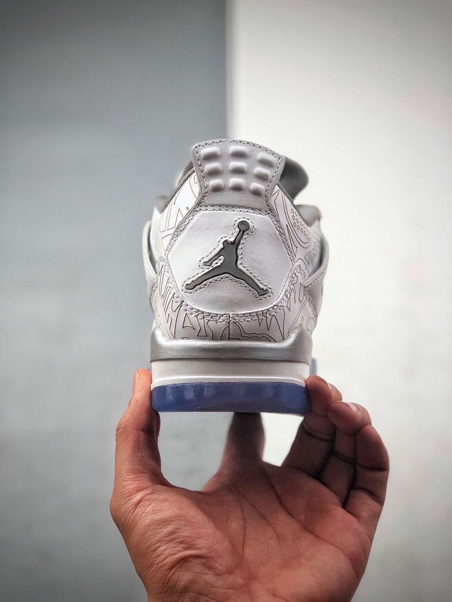 200 公司级Air Jordan 4 Retro Laser 镭射 AJ4 705333-105